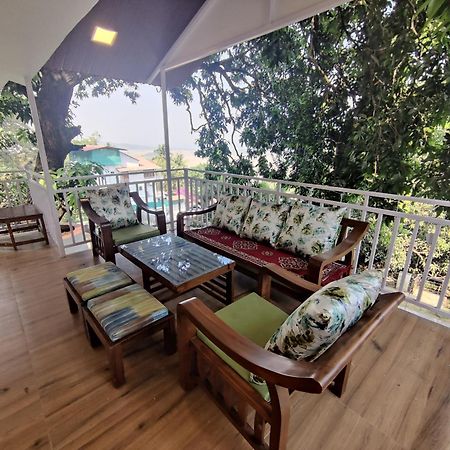 אליבג Whitehouse Homestay By Oxystays Hospitality מראה חיצוני תמונה
