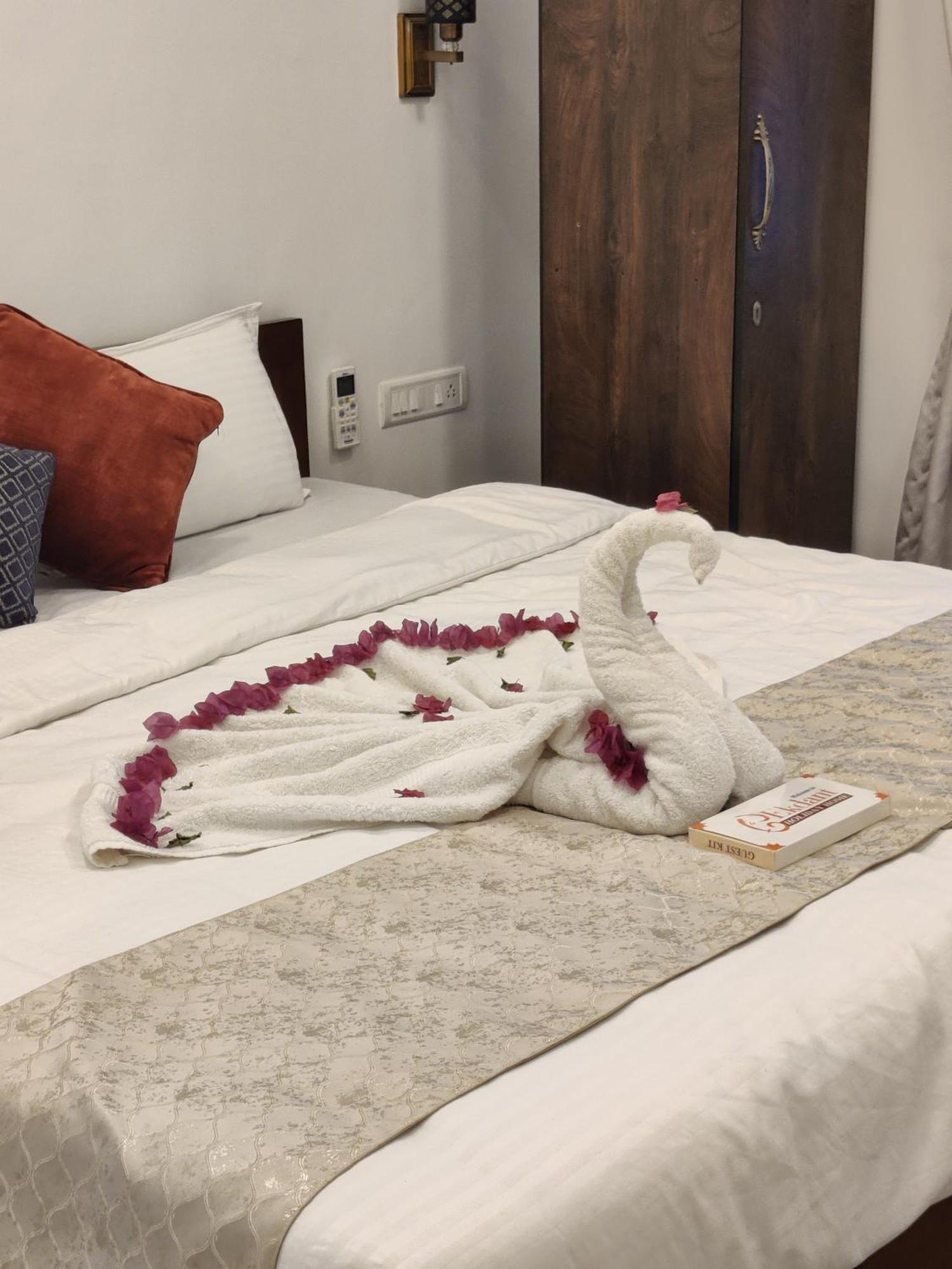 אליבג Whitehouse Homestay By Oxystays Hospitality מראה חיצוני תמונה