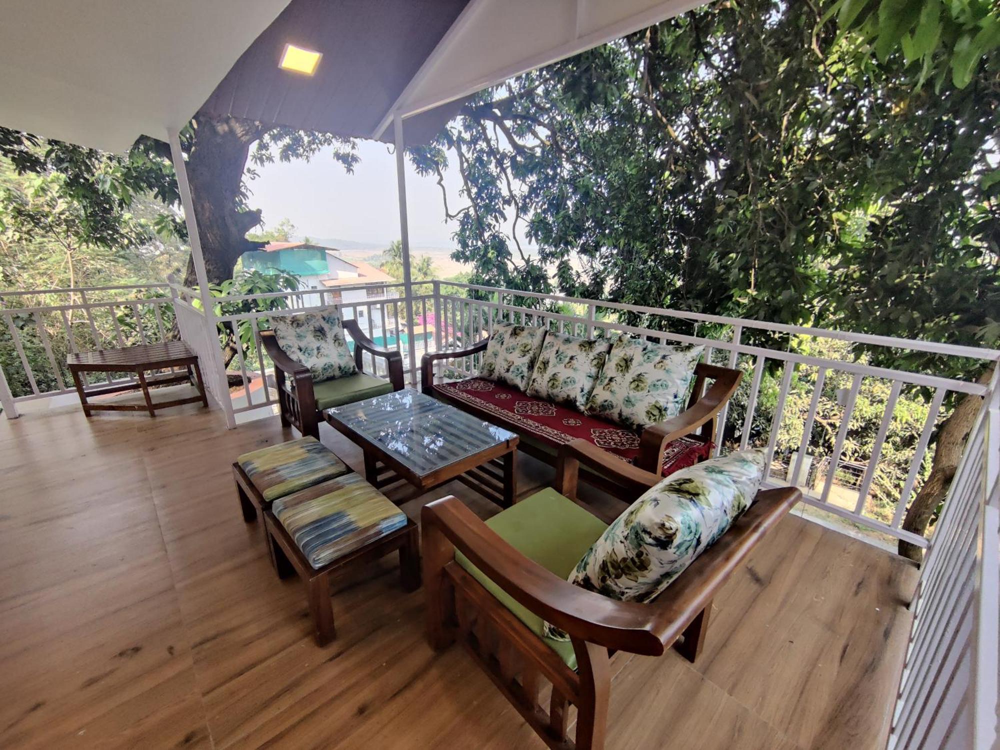 אליבג Whitehouse Homestay By Oxystays Hospitality מראה חיצוני תמונה