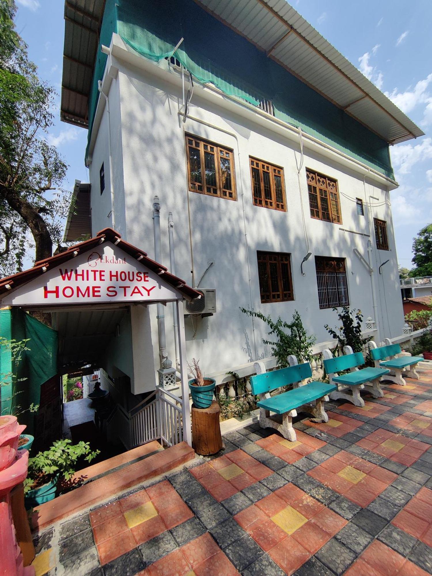 אליבג Whitehouse Homestay By Oxystays Hospitality מראה חיצוני תמונה