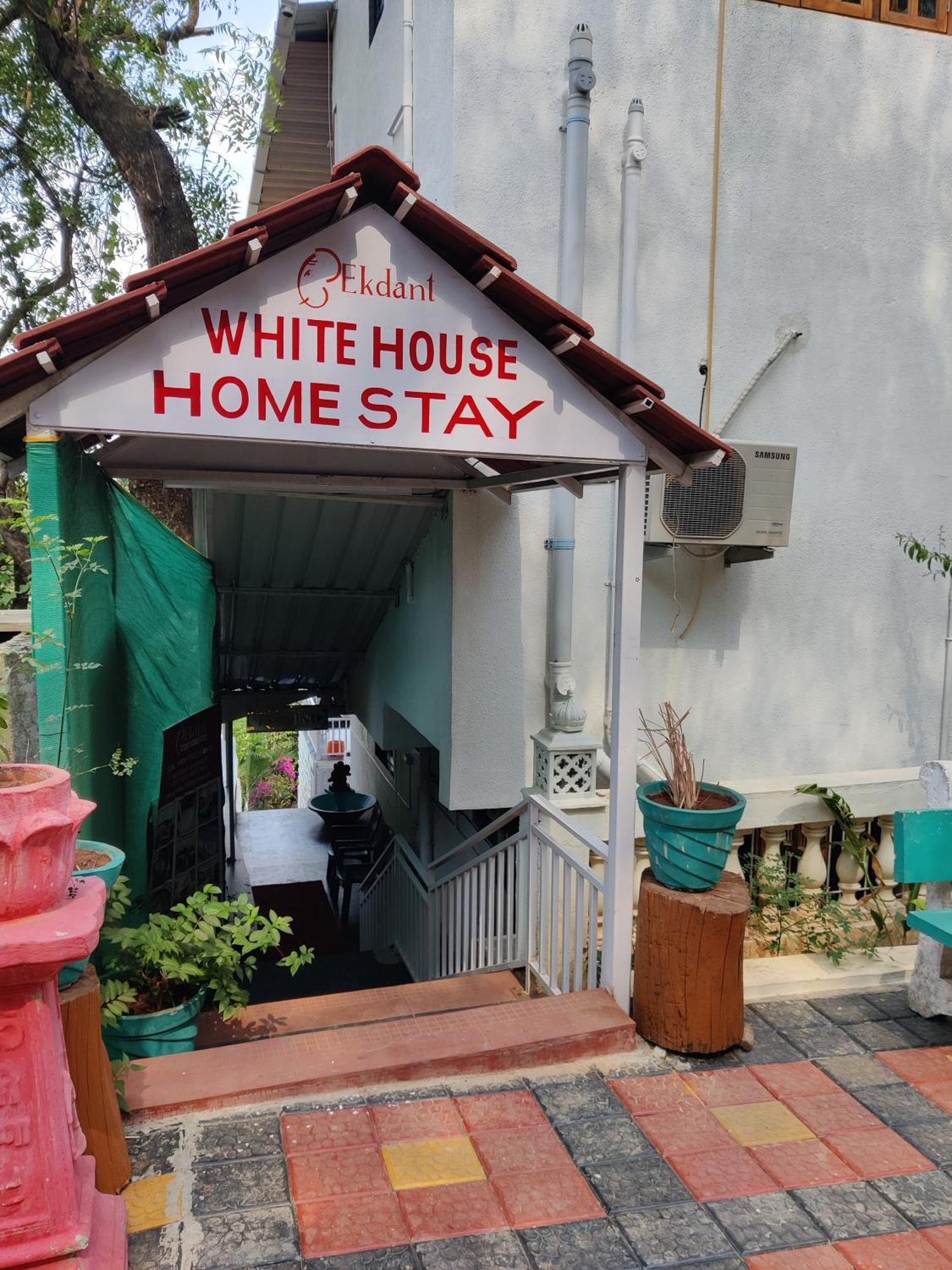אליבג Whitehouse Homestay By Oxystays Hospitality מראה חיצוני תמונה